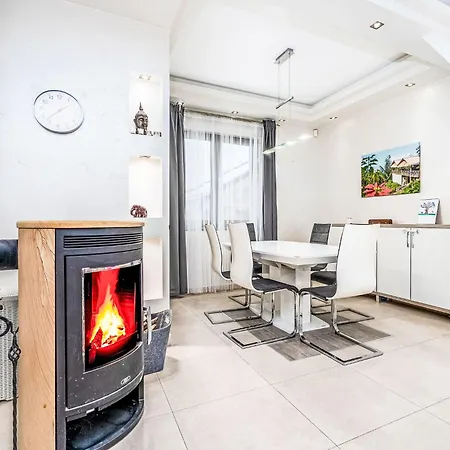 Vila Serenity By Interhome Králŭv Dvŭr